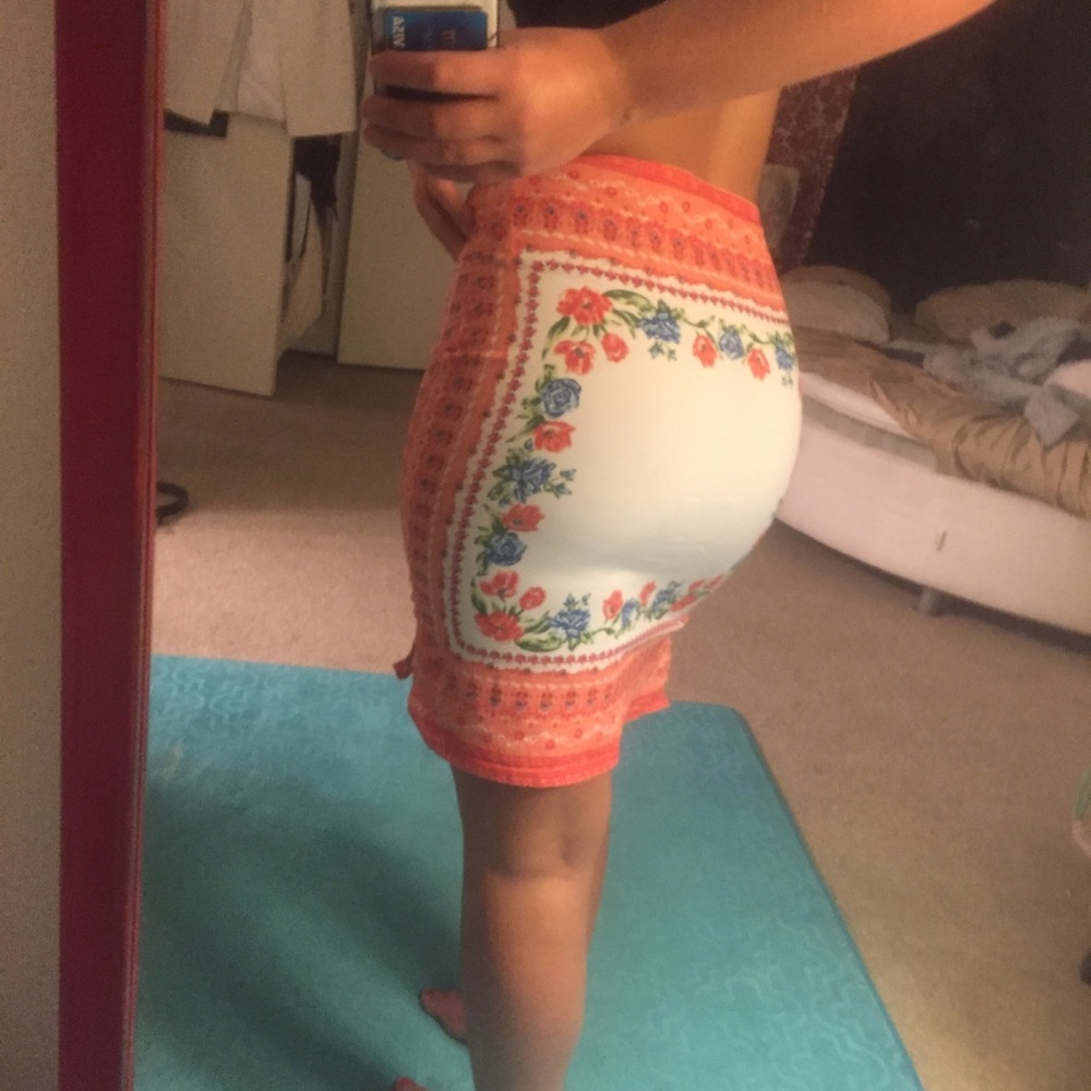 Spring time coral and white floral print skirt
